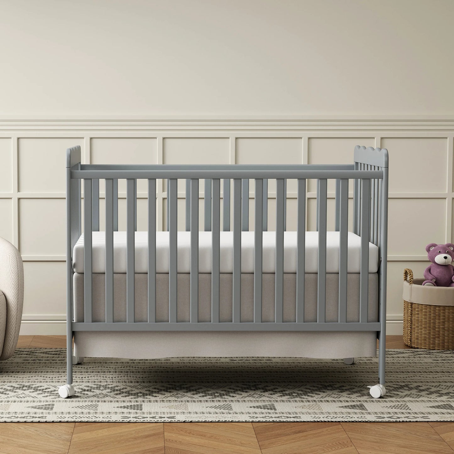 4-in-1 Convertible Wooden Baby Crib, Converts to Toddler Bed & Daybed, 3 Adjustable Mattress Heights, Non-Toxic Finish, Removable Wheels