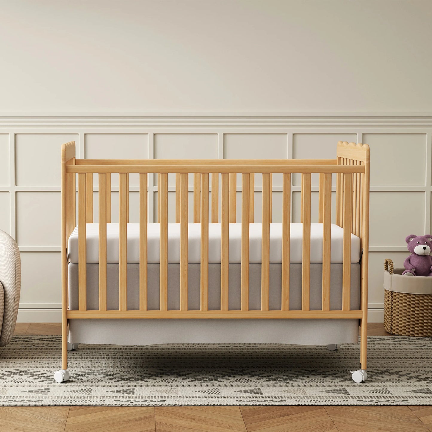 4-in-1 Convertible Wooden Baby Crib, Converts to Toddler Bed & Daybed, 3 Adjustable Mattress Heights, Non-Toxic Finish, Removable Wheels